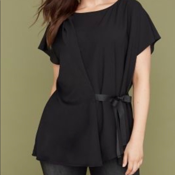 Lane Bryant Tops - Lane Bryant Tie-Front Tunic Size 14/16